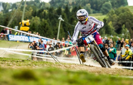 Gee Atherton Mistrzem Świata, Rachel Atherton druga na podium. 